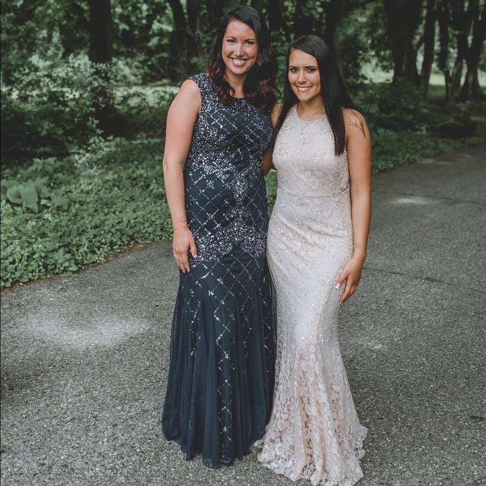 Adrianna pappell gown size 12
